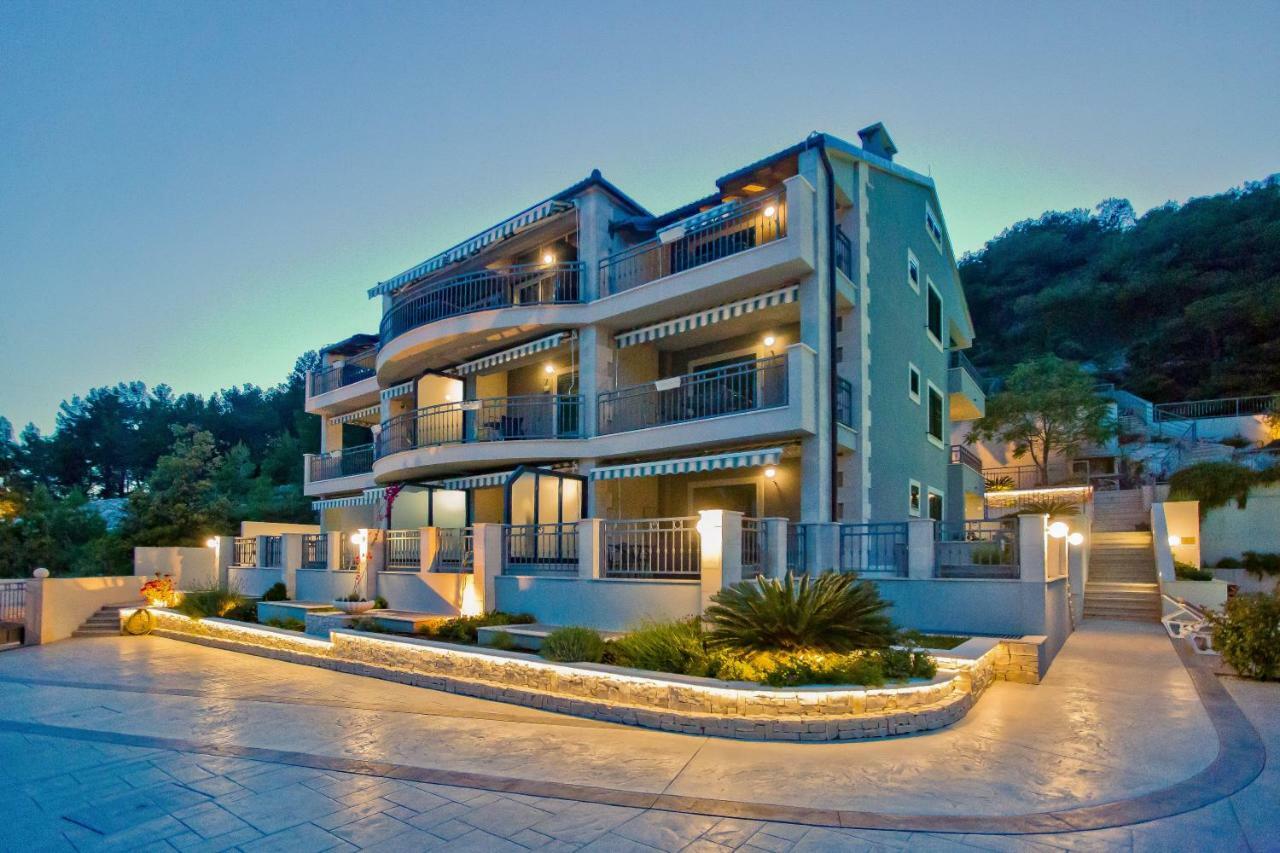 Island Hvar Seaside Villa Levanda With Beach, Pool & Seaview Hvar Town Eksteriør bilde