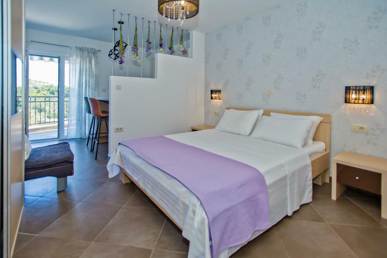 Island Hvar Seaside Villa Levanda With Beach, Pool & Seaview Hvar Town Eksteriør bilde