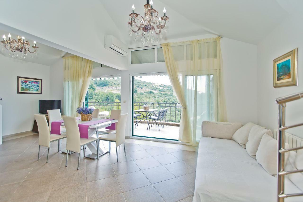 Island Hvar Seaside Villa Levanda With Beach, Pool & Seaview Hvar Town Eksteriør bilde